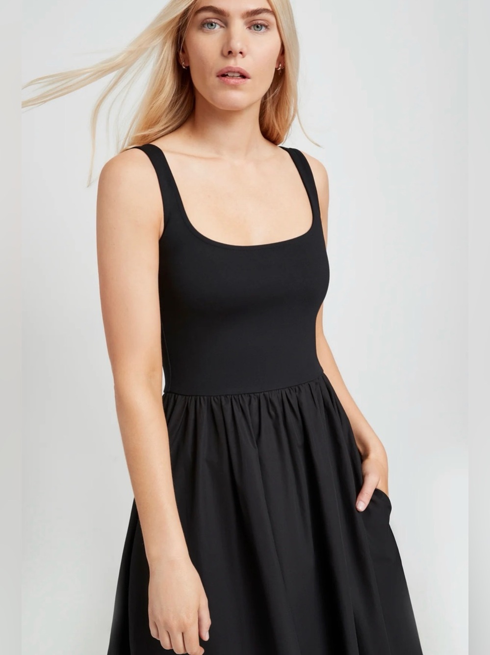 Black Long-Sleeve Maxi Dress with Tie Waist - Picture 3 of 8